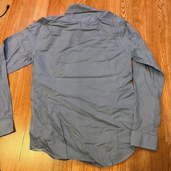 Express Button Up Patterned Shirt - Picture 4 of 4